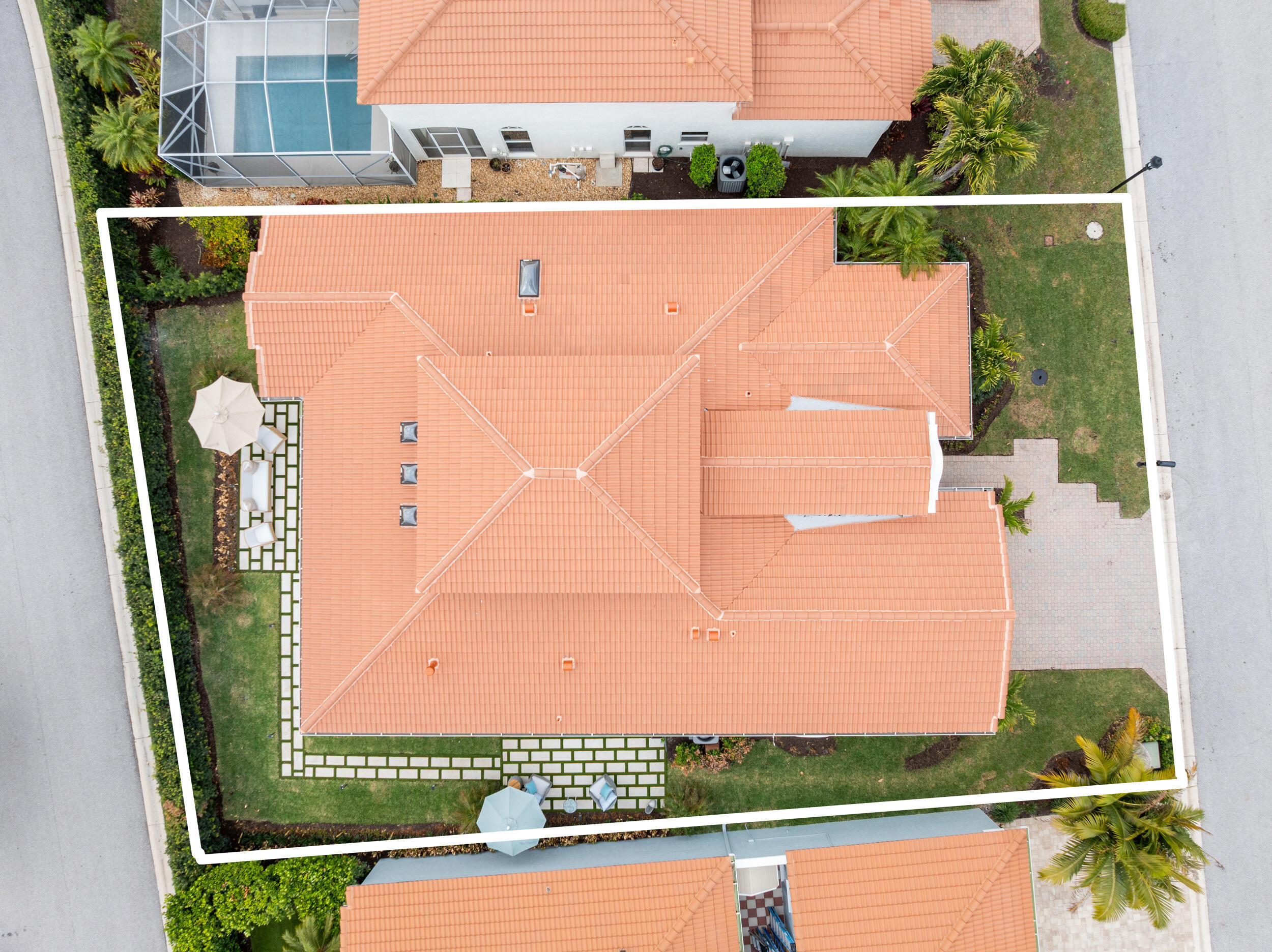 WINDRIFT AT JONATHANS LANDING - Residential