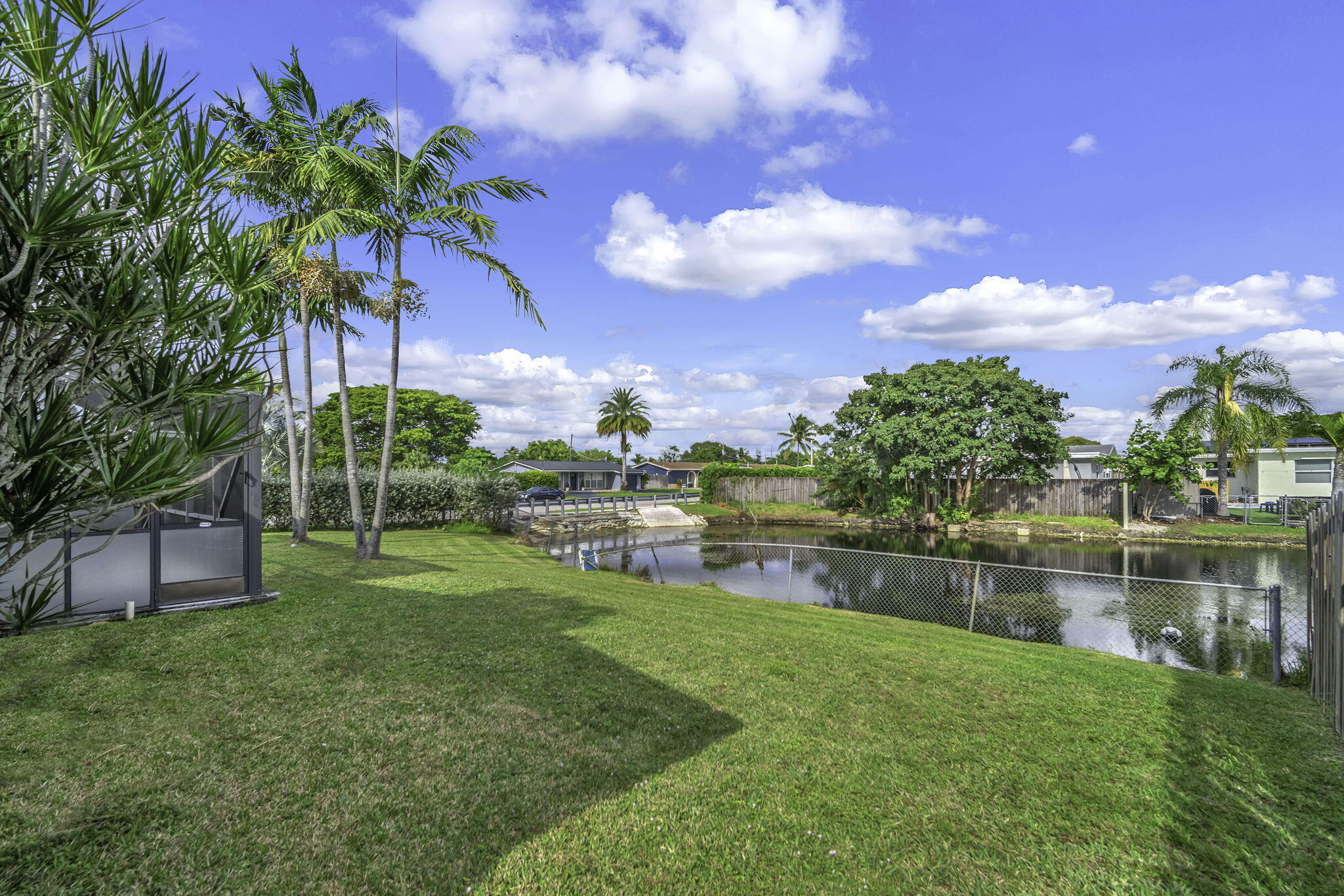 SUNRISE GOLF VILLAGE SEC 21 - Residential