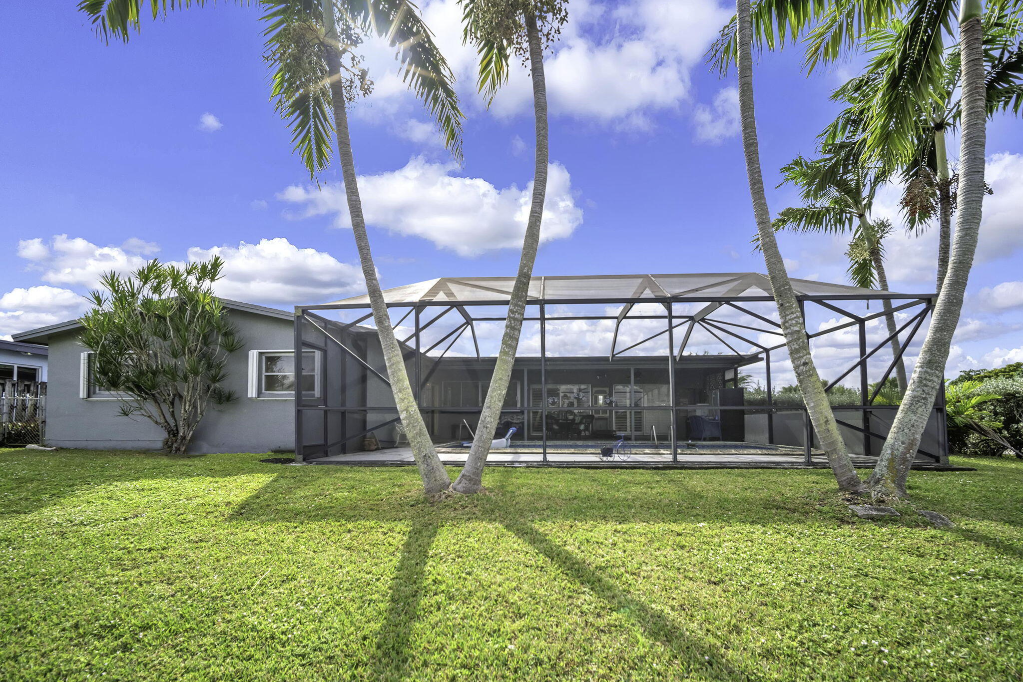 SUNRISE GOLF VILLAGE SEC 21 - Residential