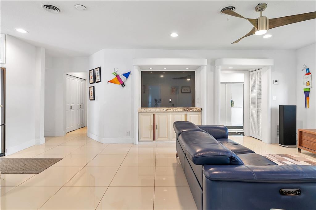 Coral Ridge Isles 45-47 B - Residential