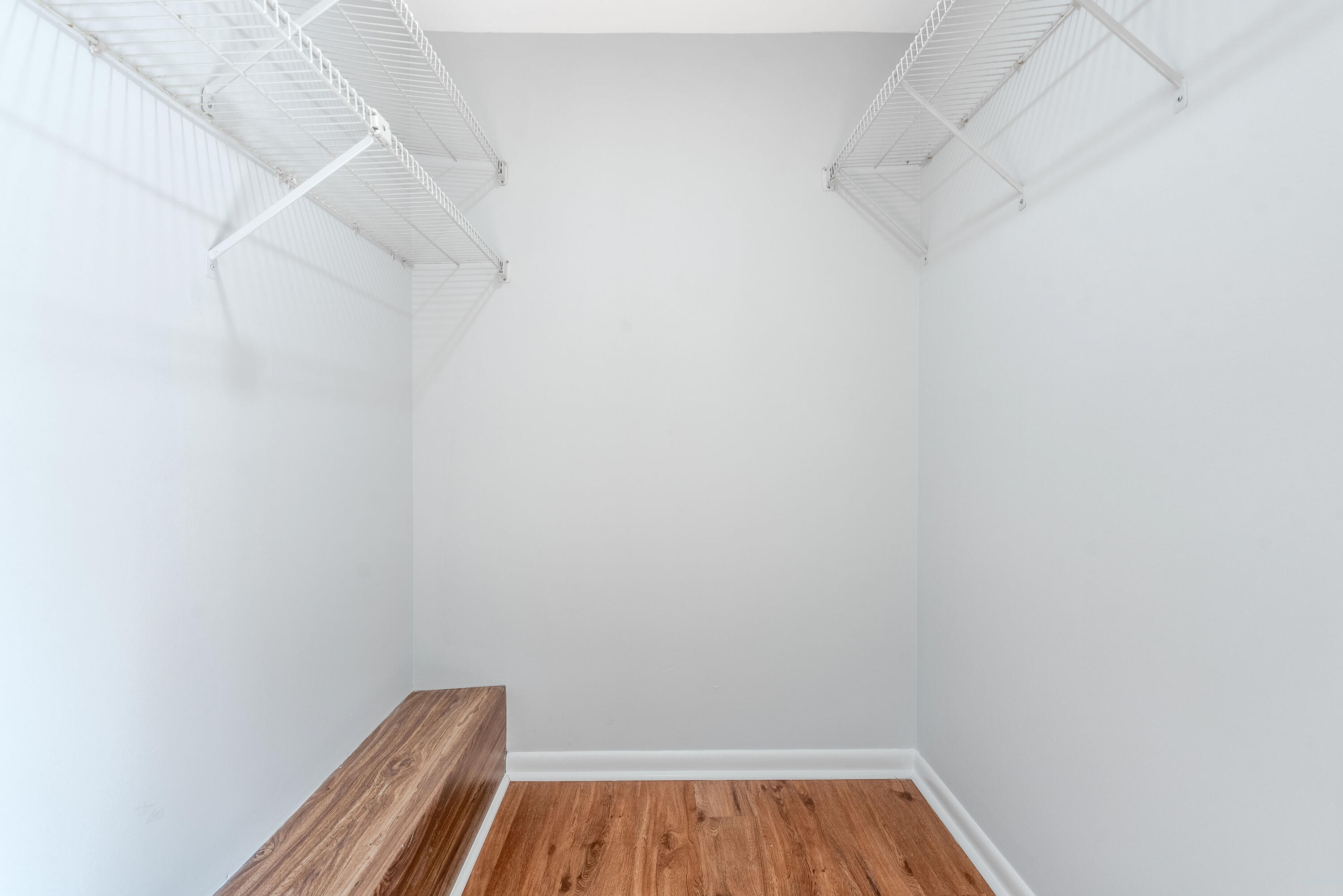 VILLAGE OF SANDALWOOD LAKES NORTH - Residential Lease