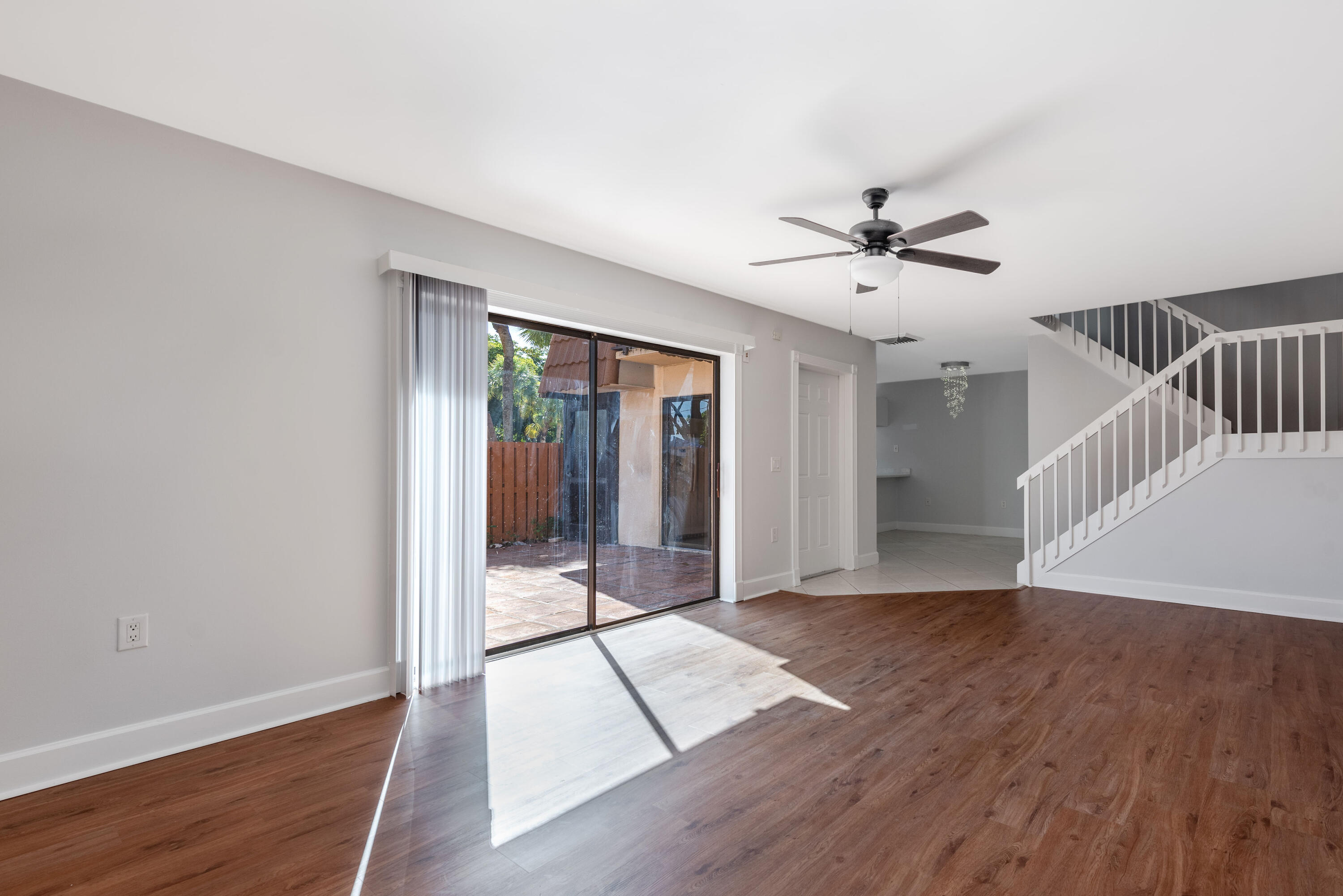 VILLAGE OF SANDALWOOD LAKES NORTH - Residential Lease