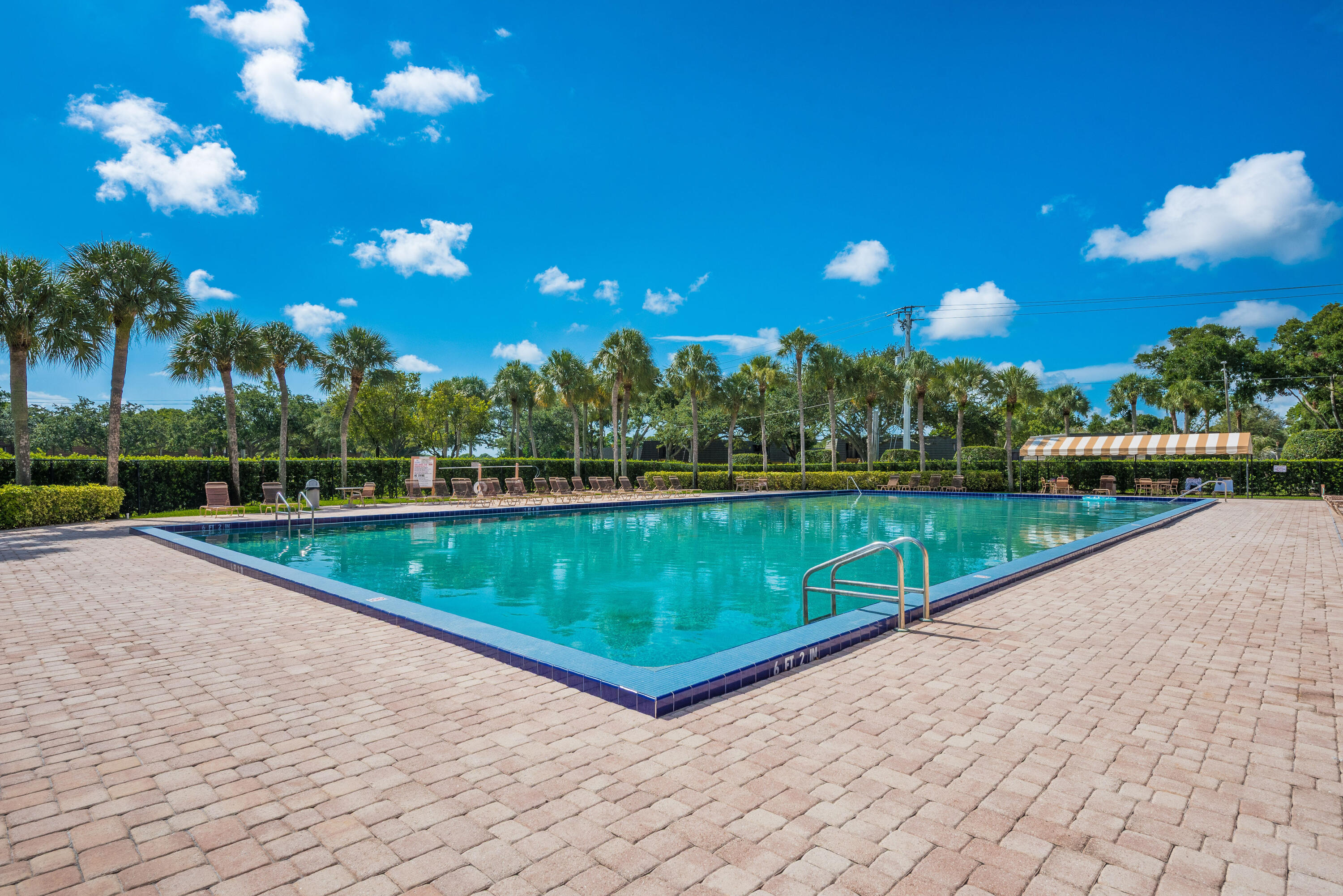 VILLAGE OF SANDALWOOD LAKES NORTH - Residential Lease