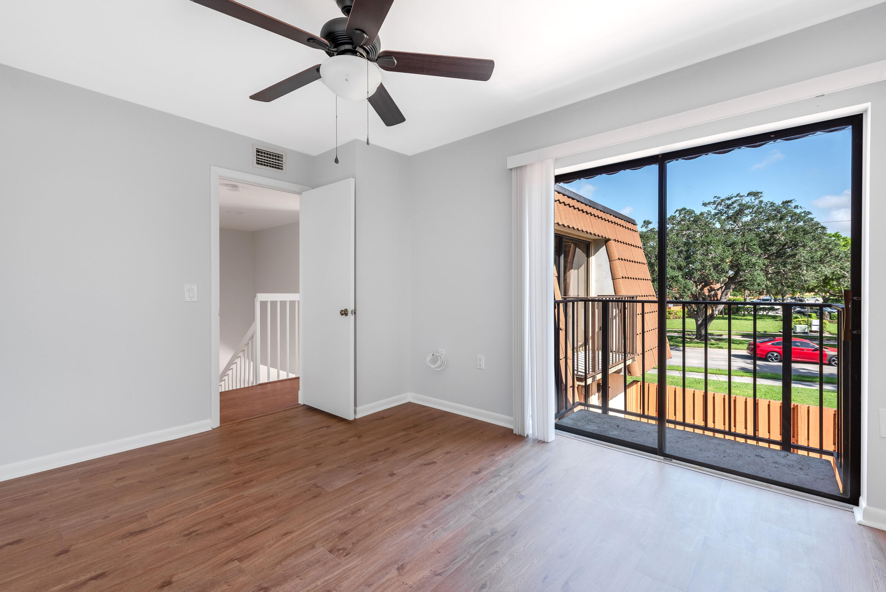 VILLAGE OF SANDALWOOD LAKES NORTH - Residential Lease