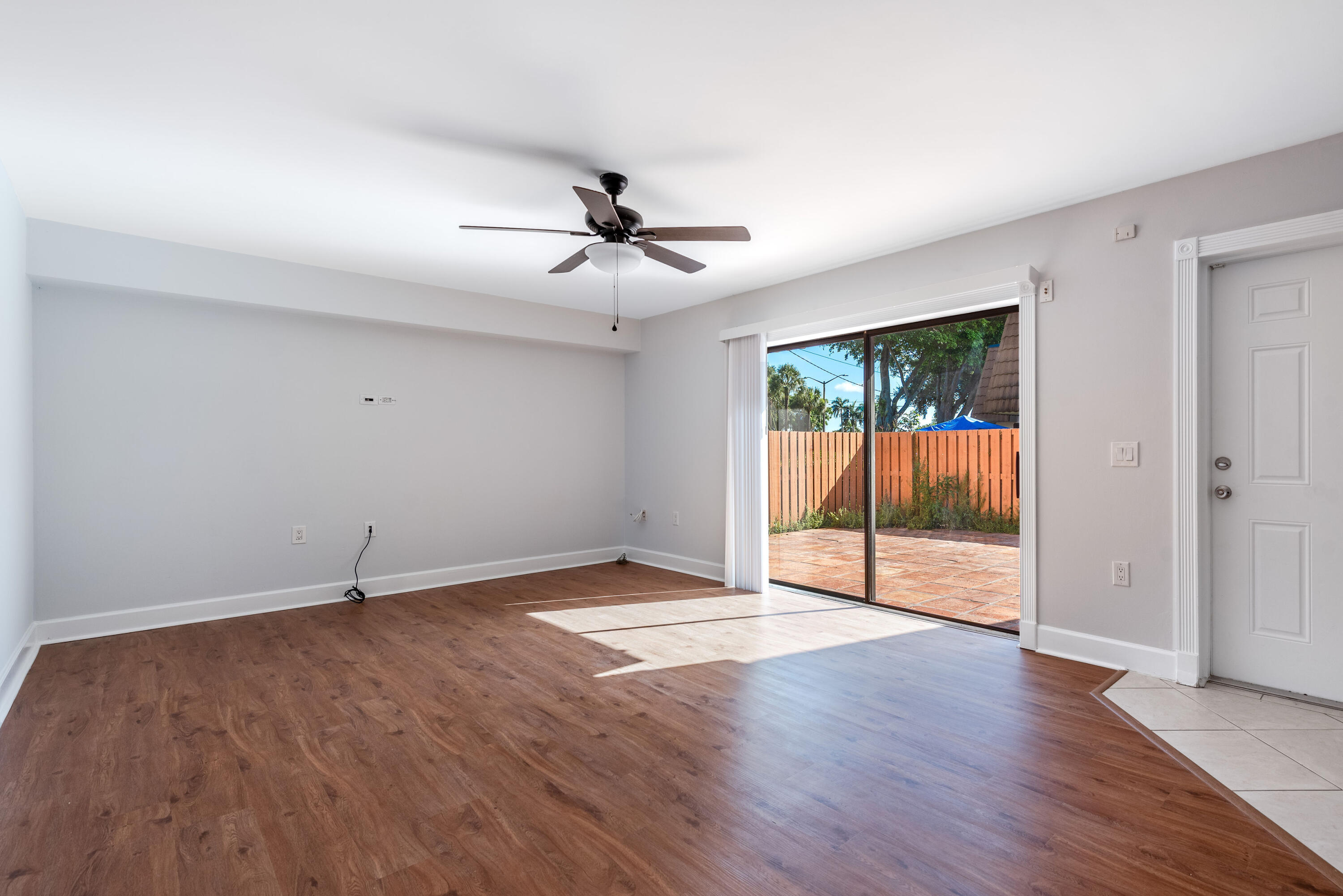VILLAGE OF SANDALWOOD LAKES NORTH - Residential Lease