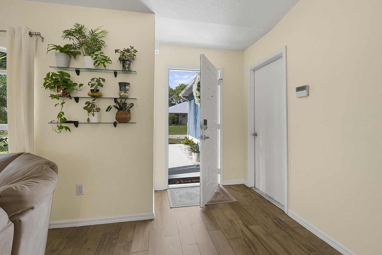 SEBASTIAN HIGHLANDS UNIT 17 - Residential