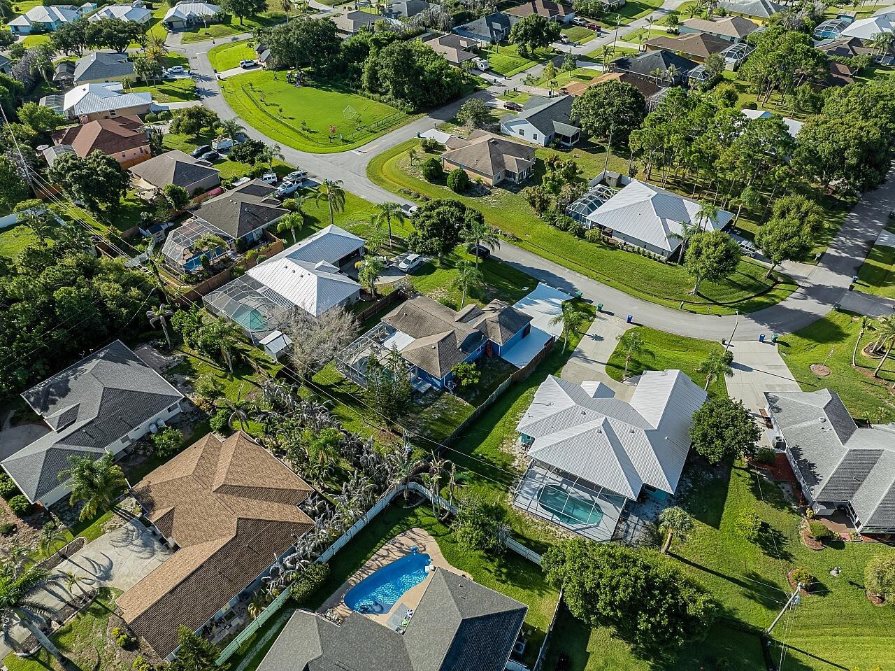 SEBASTIAN HIGHLANDS UNIT 17 - Residential