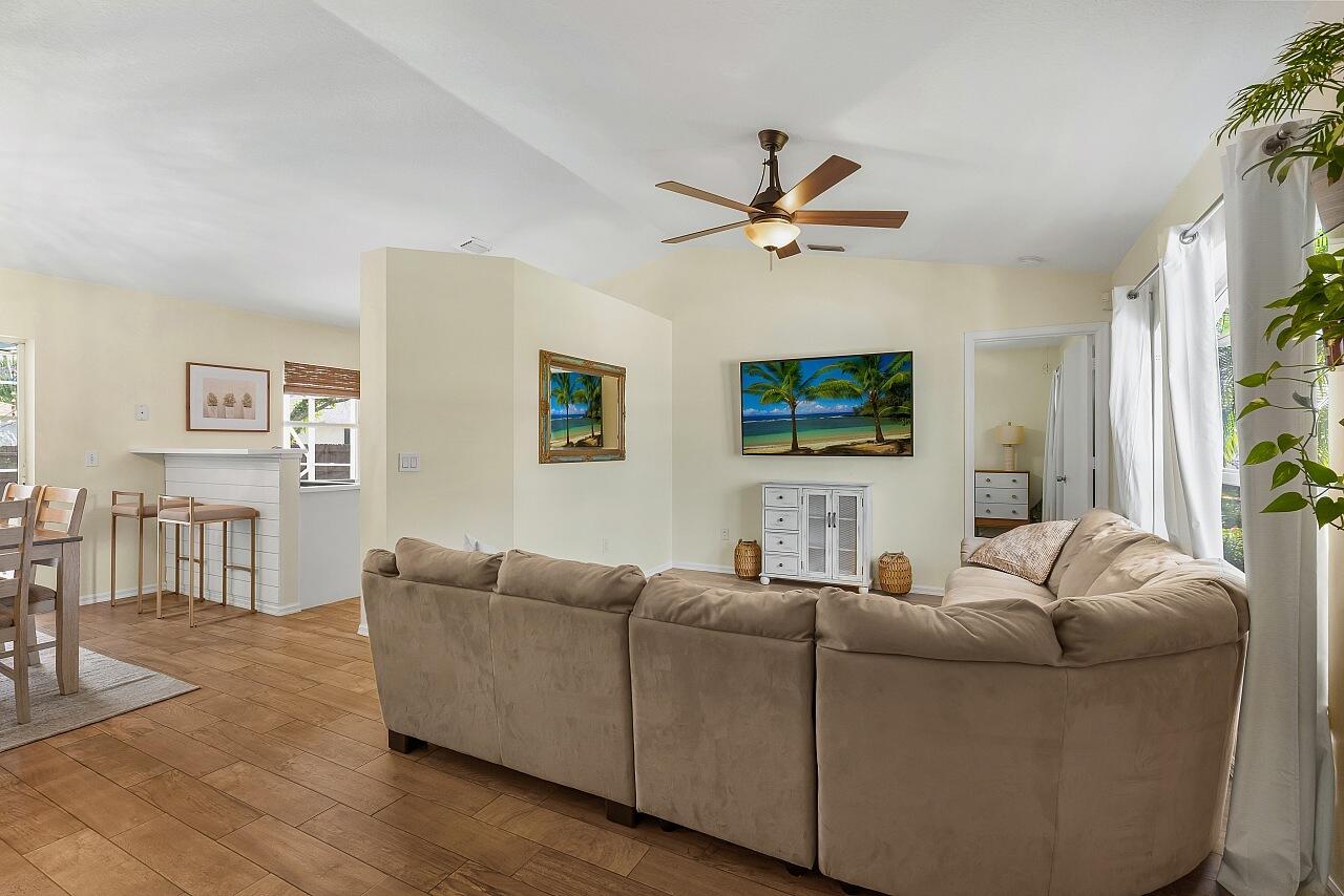SEBASTIAN HIGHLANDS UNIT 17 - Residential