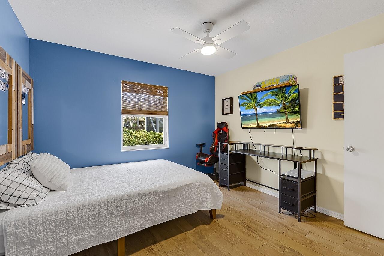 SEBASTIAN HIGHLANDS UNIT 17 - Residential