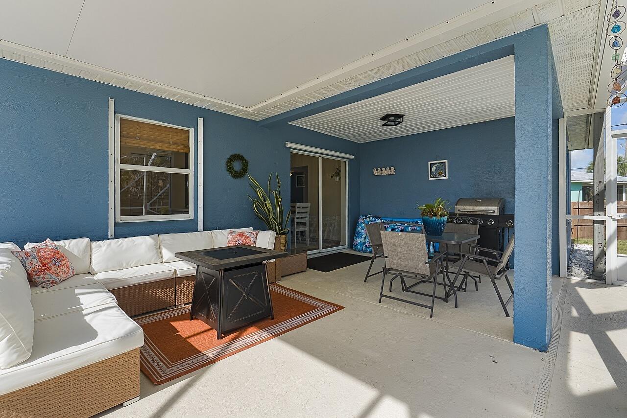 SEBASTIAN HIGHLANDS UNIT 17 - Residential