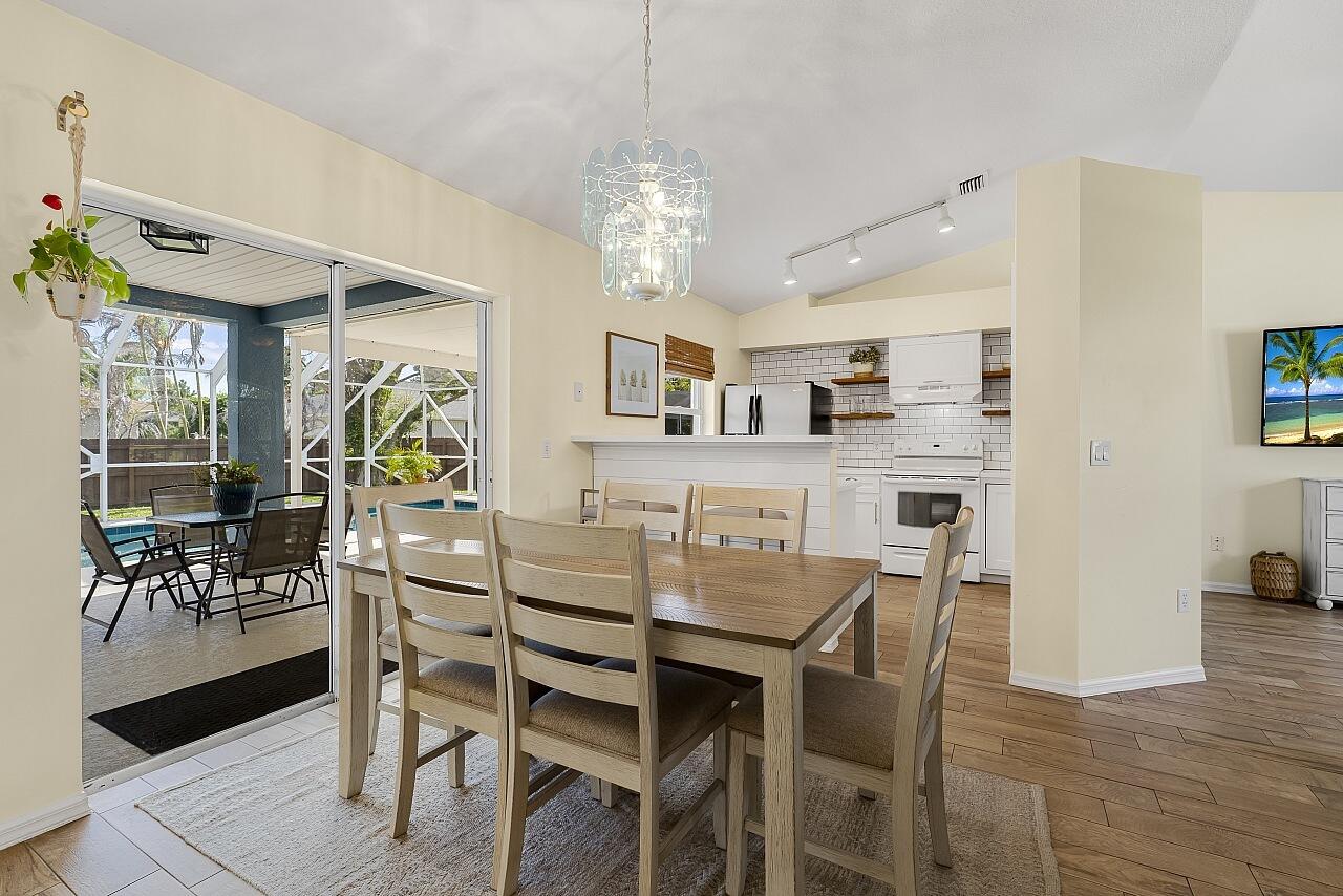 SEBASTIAN HIGHLANDS UNIT 17 - Residential
