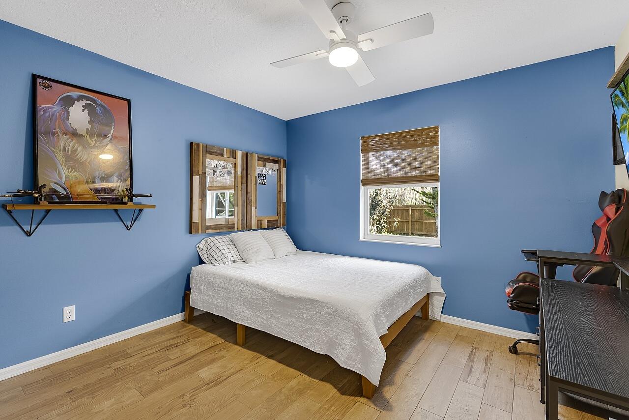 SEBASTIAN HIGHLANDS UNIT 17 - Residential