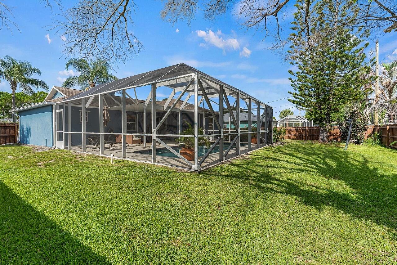 SEBASTIAN HIGHLANDS UNIT 17 - Residential