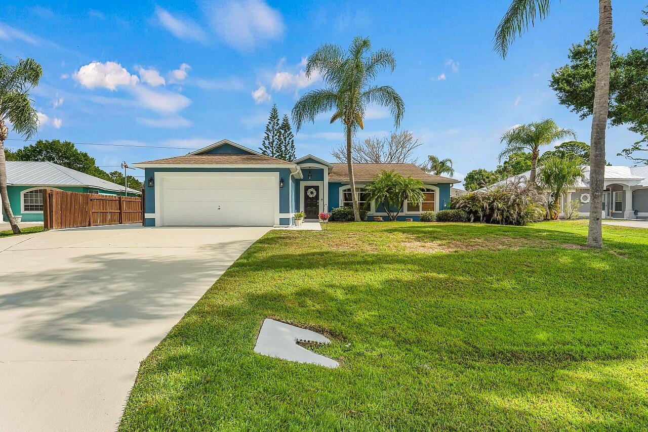 SEBASTIAN HIGHLANDS UNIT 17 - Residential