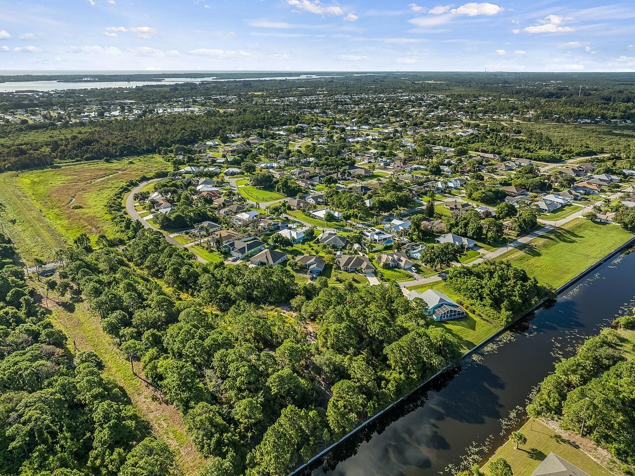 SEBASTIAN HIGHLANDS UNIT 17 - Residential