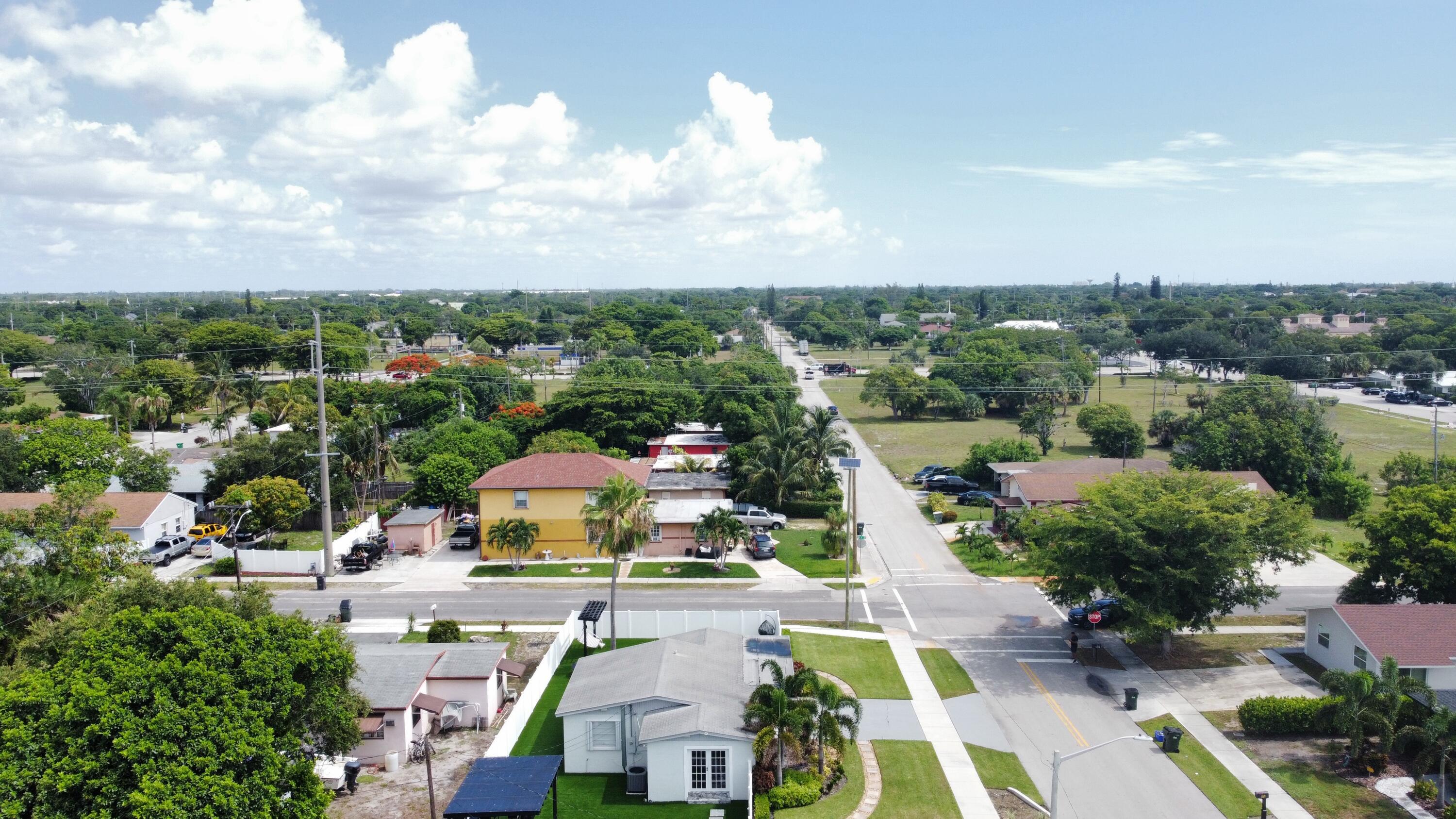 DELRAY TOWN OF - Residential