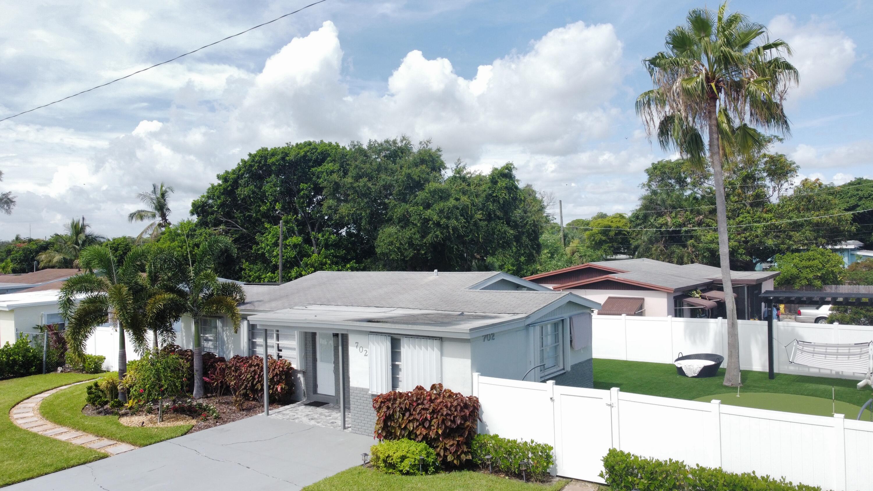 DELRAY TOWN OF - Residential