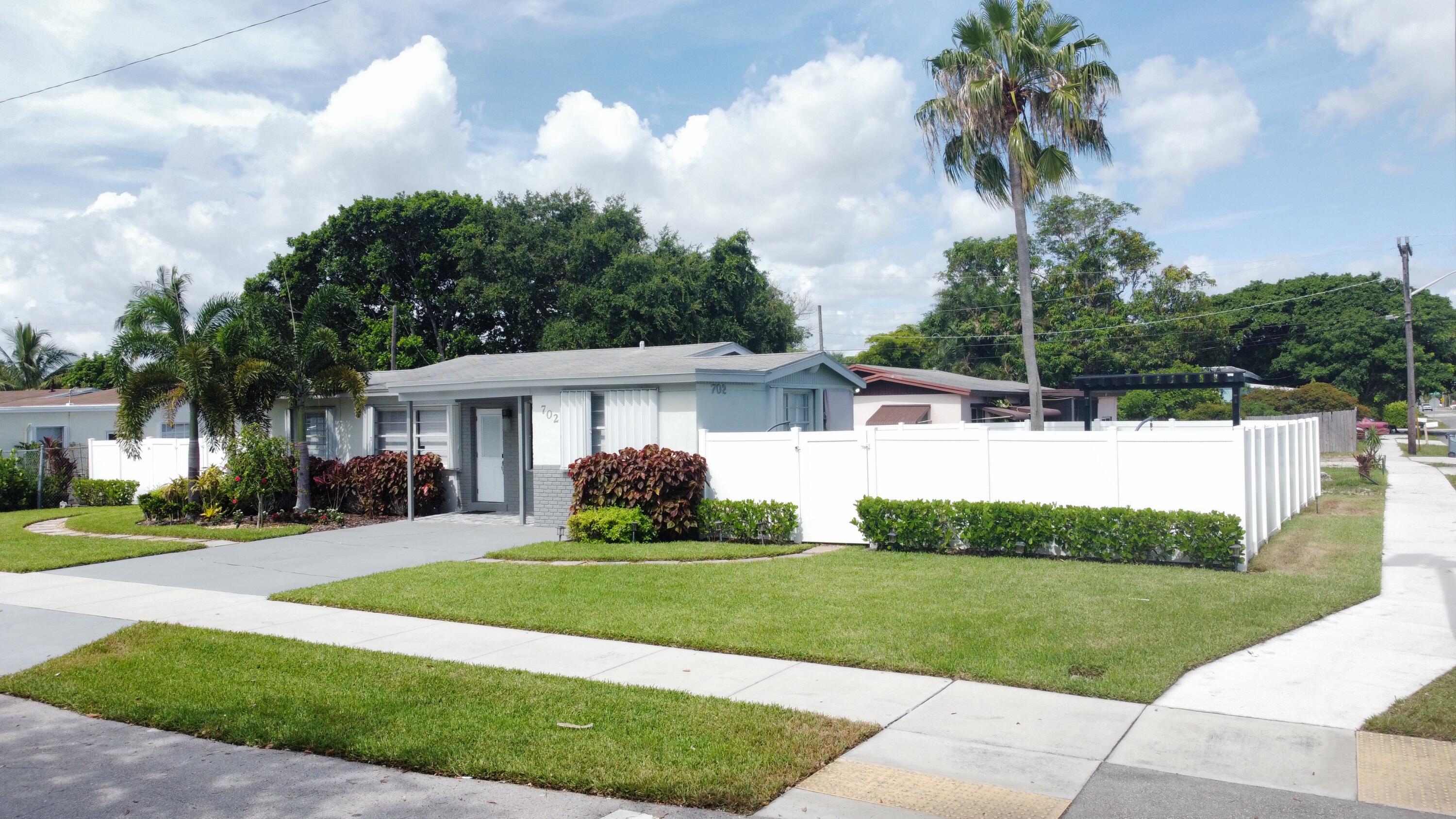 DELRAY TOWN OF - Residential