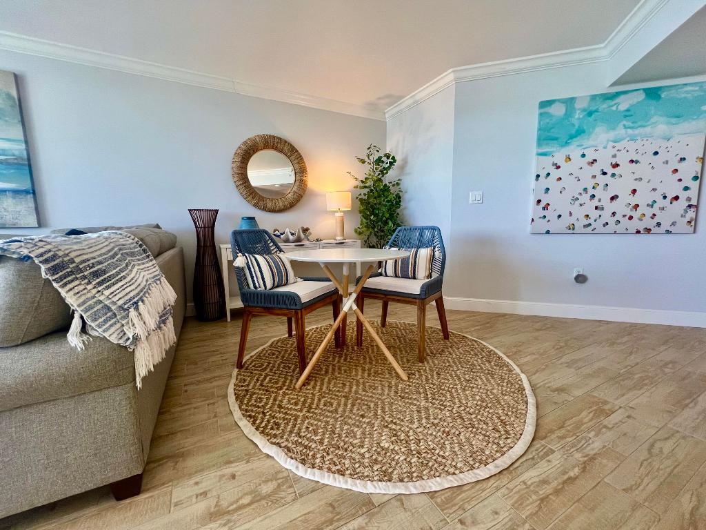 HIBISCUS BY THE SEA CONDOMINIUM - Residential