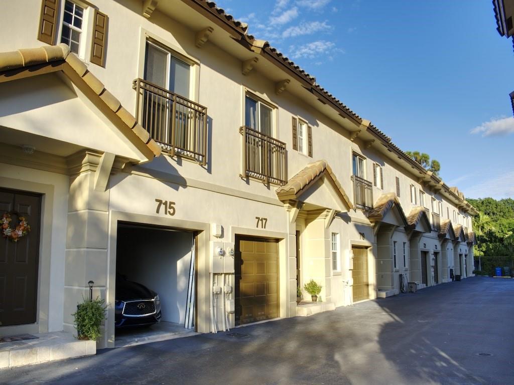 Parktown Villas - Residential
