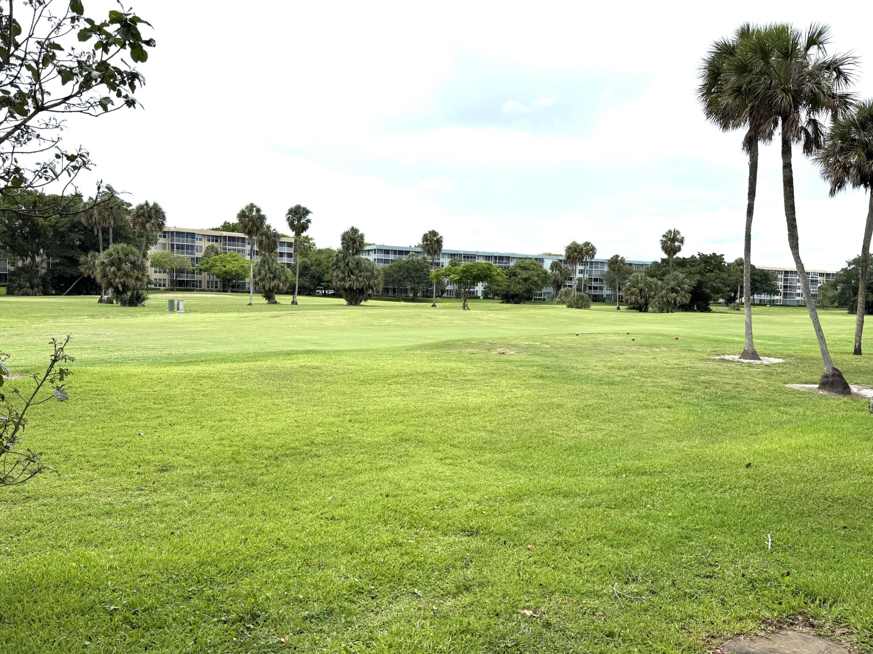 NO 97 PALM-AIRE COUNTRY CLUB - Residential
