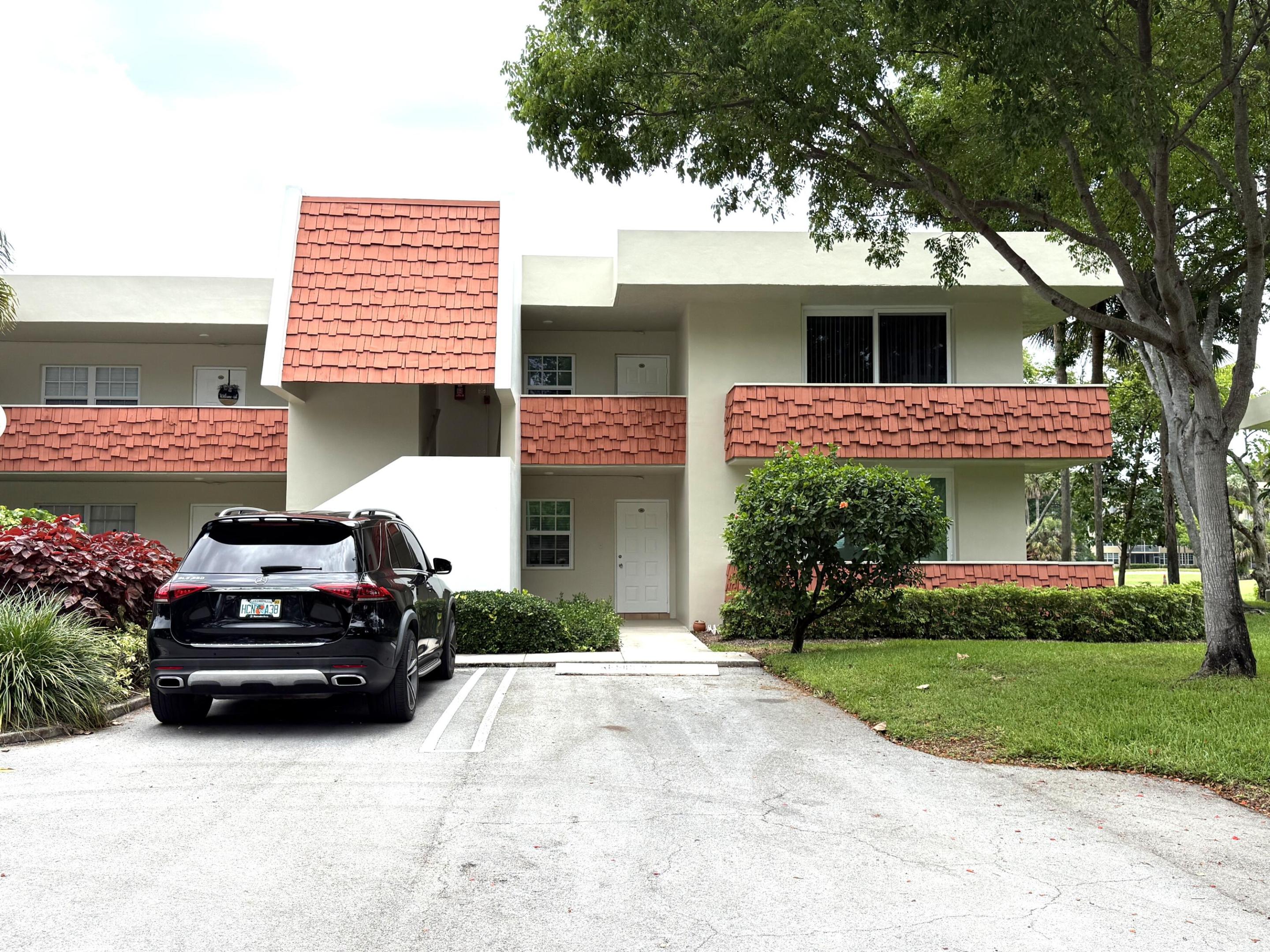 NO 97 PALM-AIRE COUNTRY CLUB - Residential