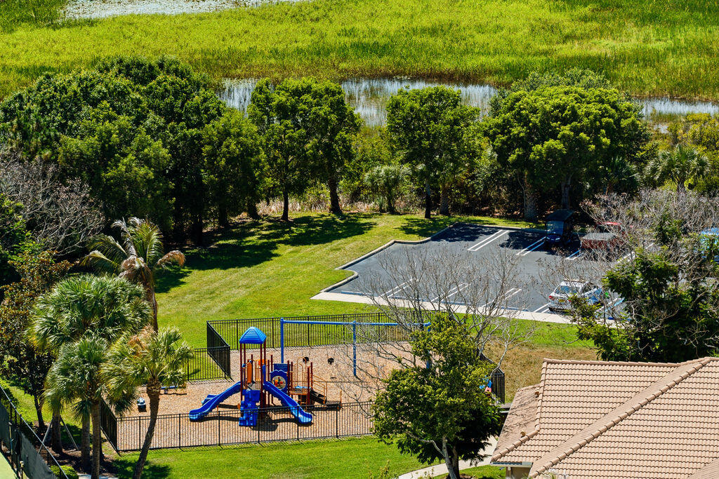 FOURTH  REPLAT OF PORTOFINO ISLES - Residential