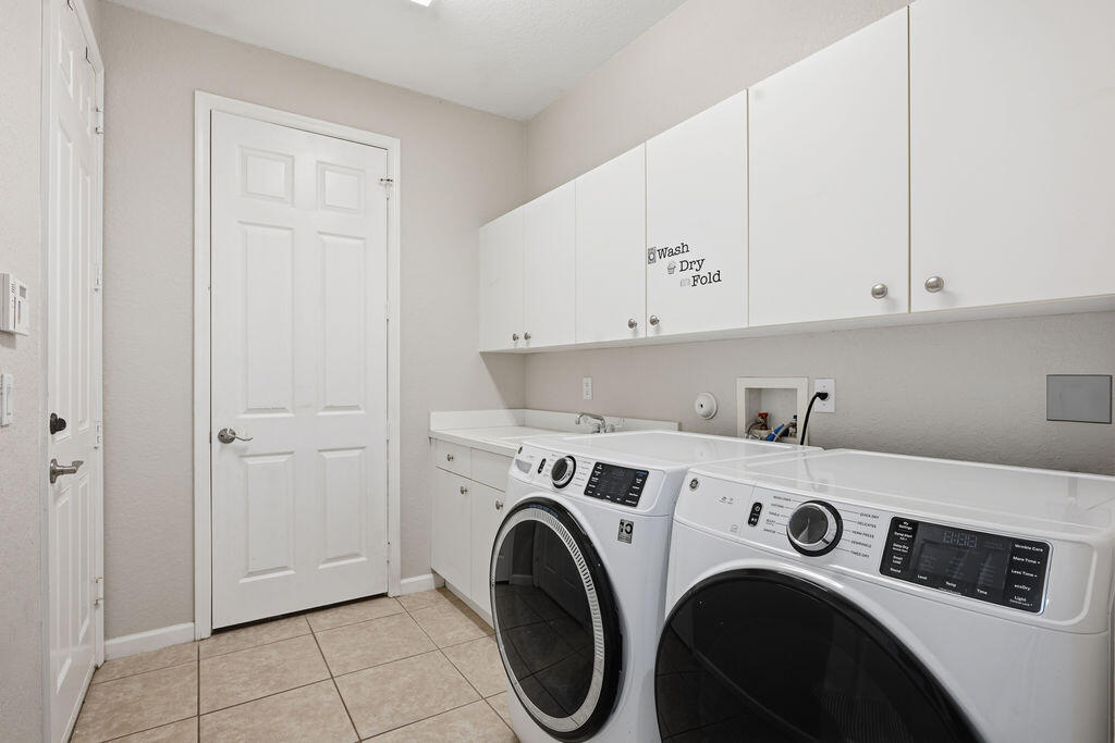 FOURTH  REPLAT OF PORTOFINO ISLES - Residential
