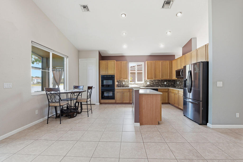 FOURTH  REPLAT OF PORTOFINO ISLES - Residential
