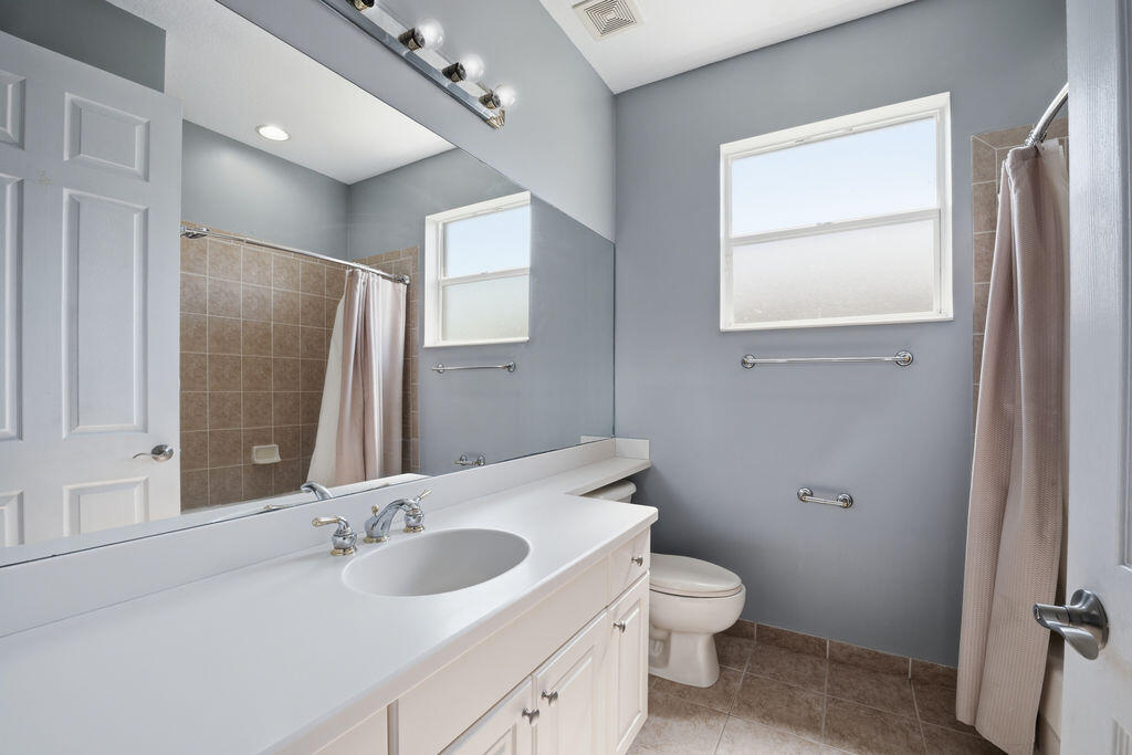 FOURTH  REPLAT OF PORTOFINO ISLES - Residential