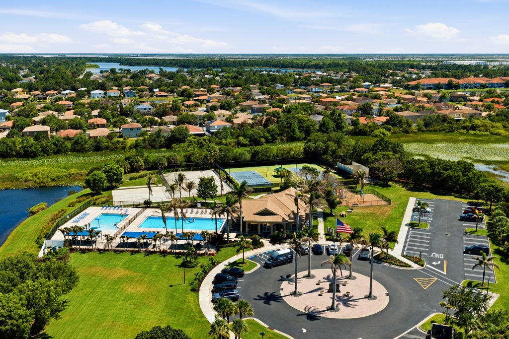 FOURTH  REPLAT OF PORTOFINO ISLES - Residential