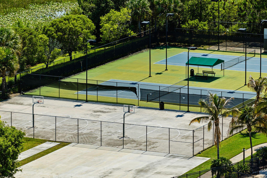 FOURTH  REPLAT OF PORTOFINO ISLES - Residential