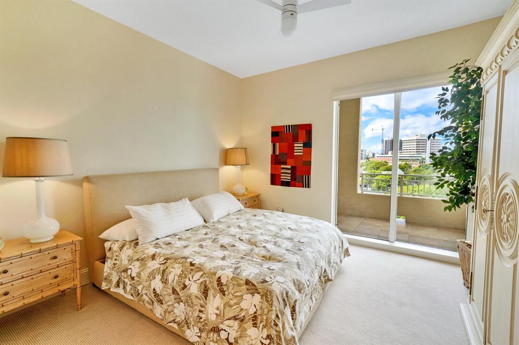 ONE WATERMARK PLACE OF THE PALM BEACHES - Residential