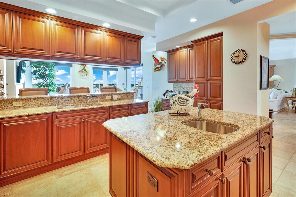 ONE WATERMARK PLACE OF THE PALM BEACHES - Residential