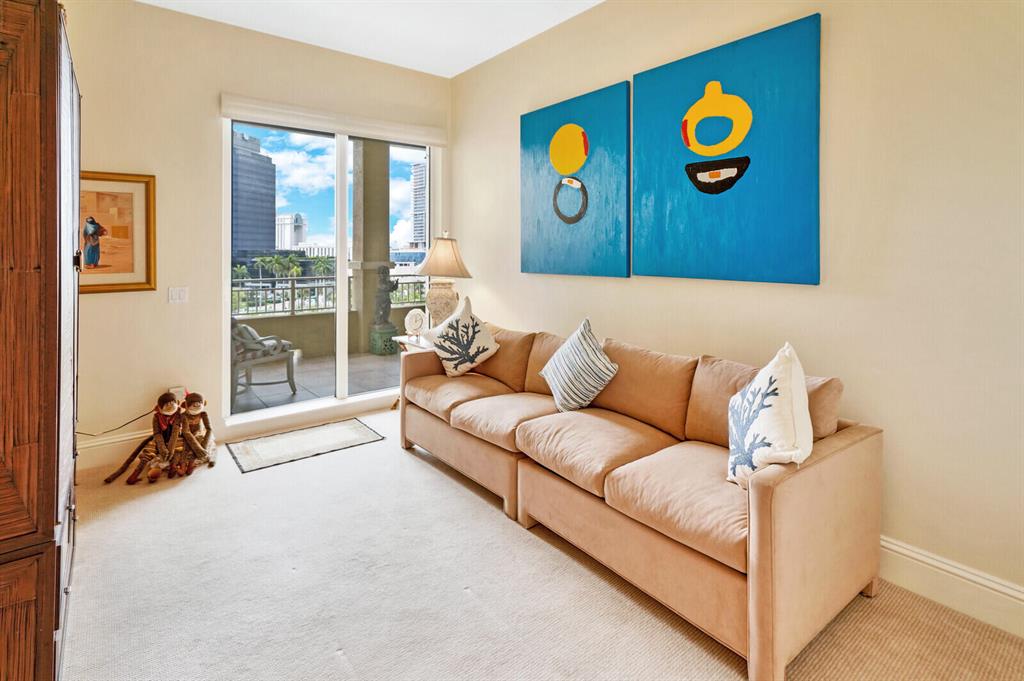 ONE WATERMARK PLACE OF THE PALM BEACHES - Residential