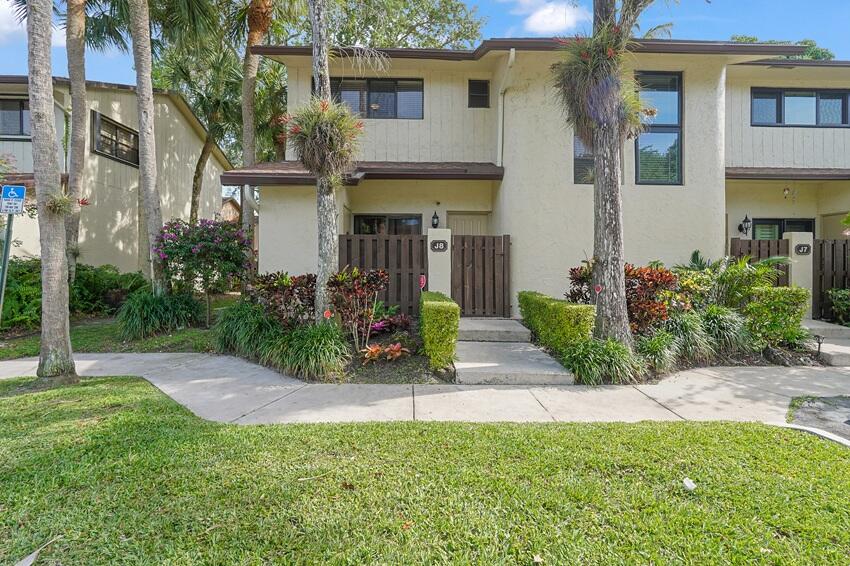 BONAIRE VILLAGE AT WOODMONT - Residential