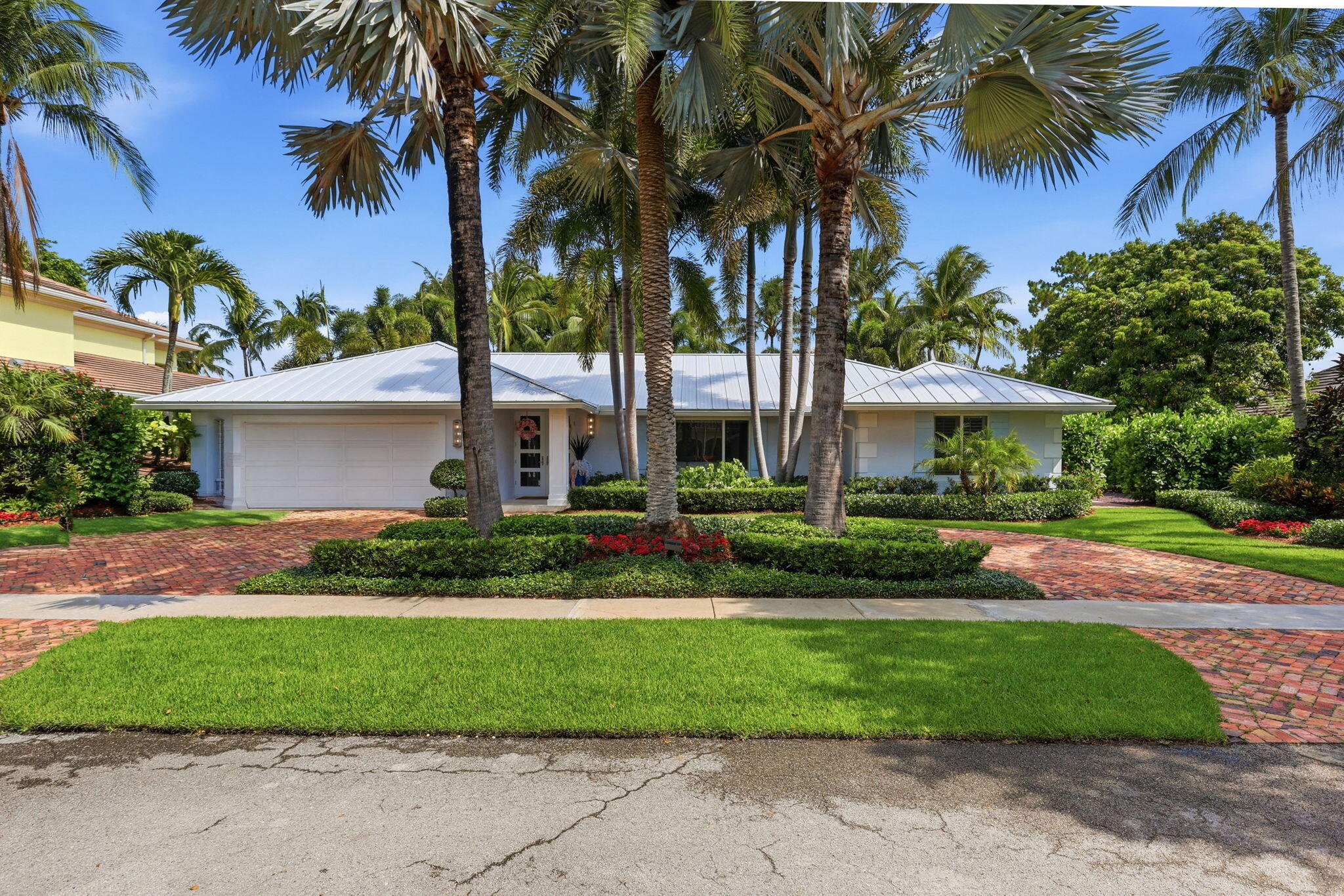 BOCA RATON BATH & TENNIS CLUB - Residential