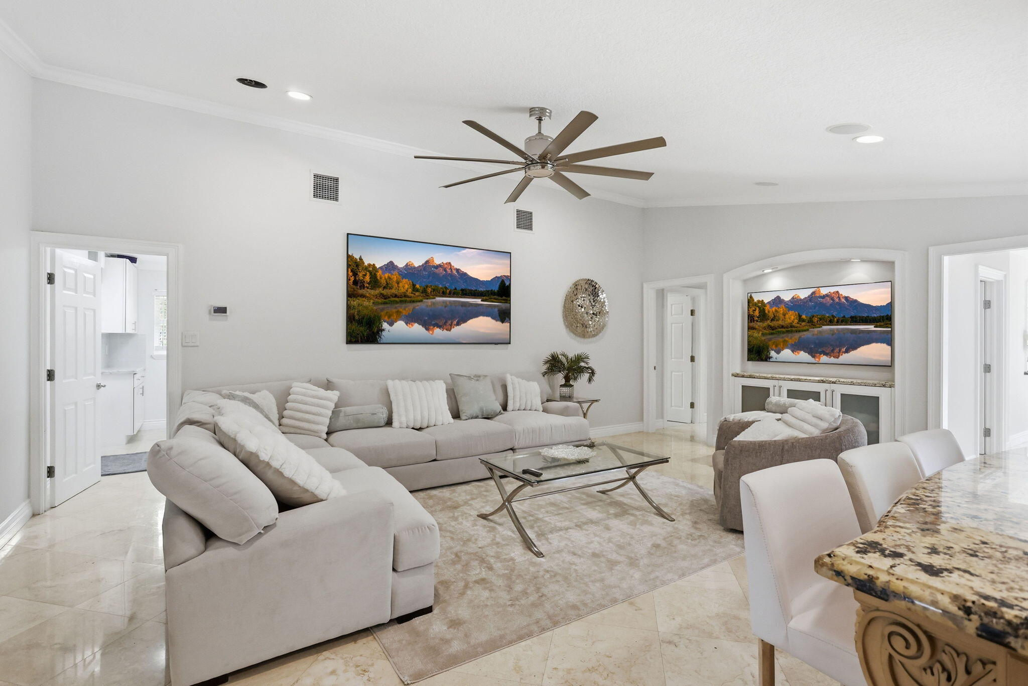 BOCA RATON BATH & TENNIS CLUB - Residential