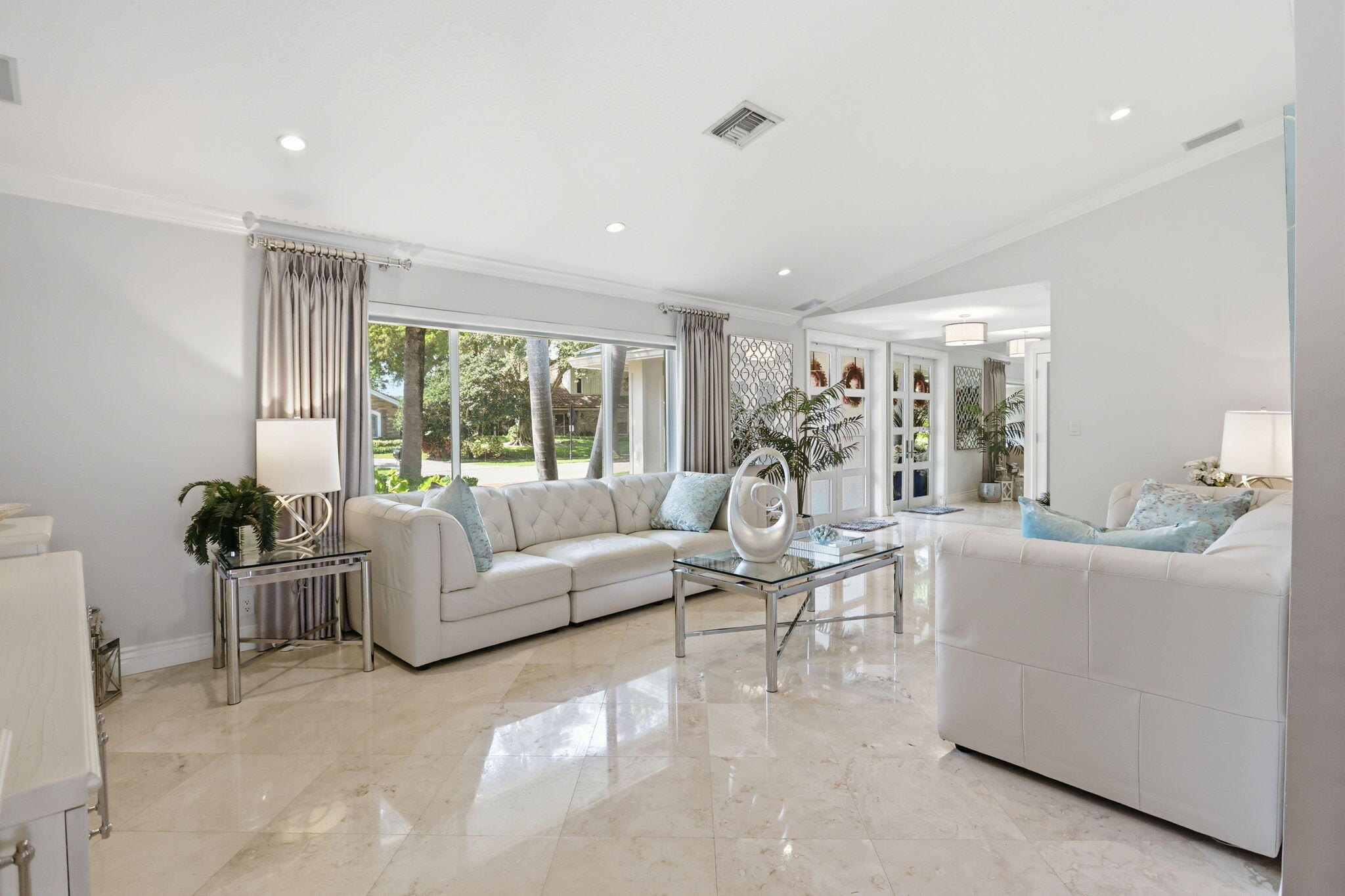BOCA RATON BATH & TENNIS CLUB - Residential