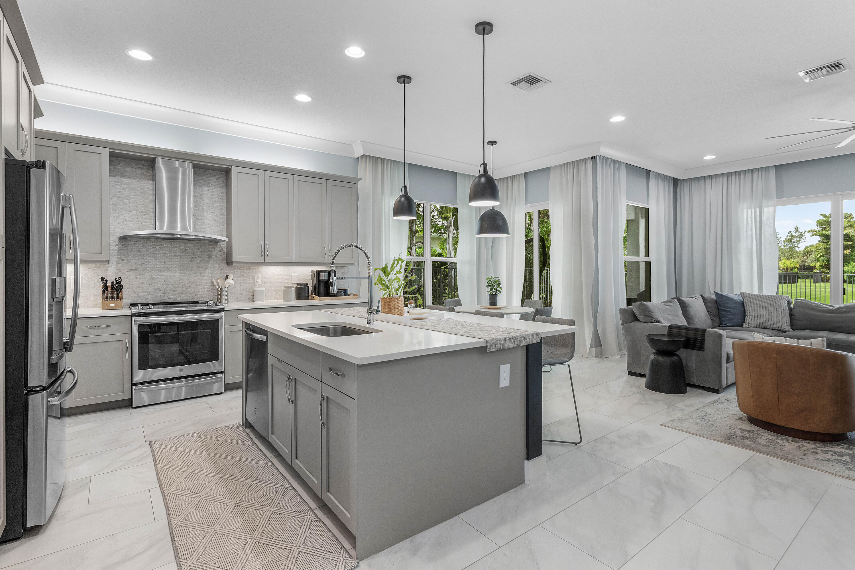 DAKOTA - Residential