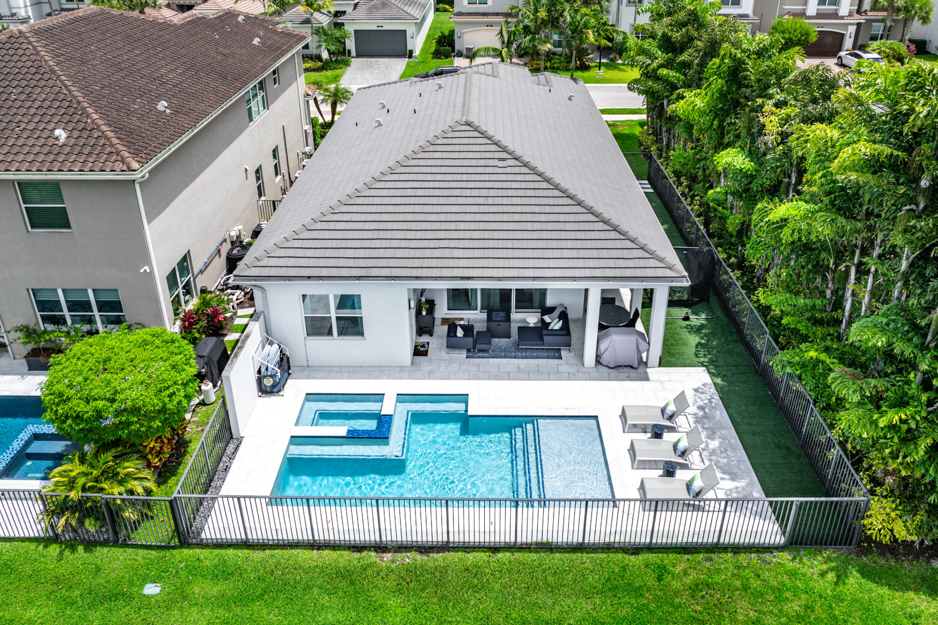 DAKOTA - Residential