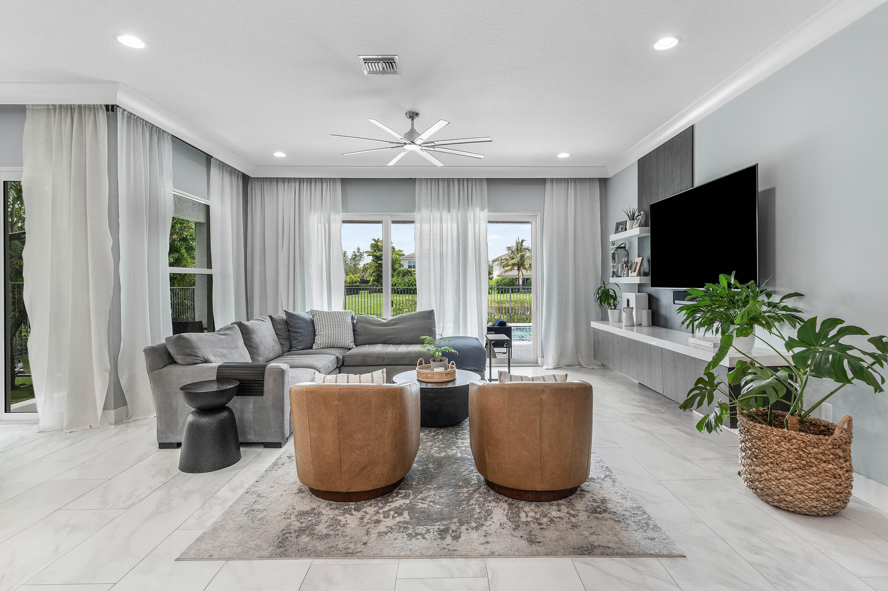 DAKOTA - Residential