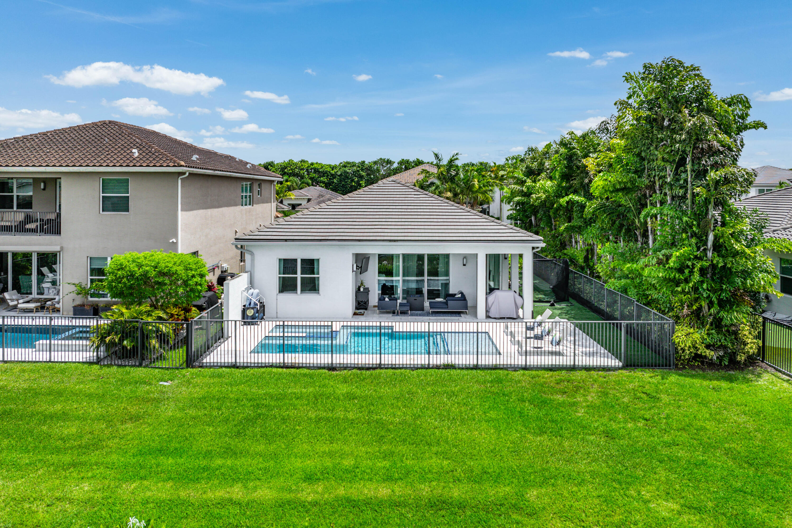 DAKOTA - Residential