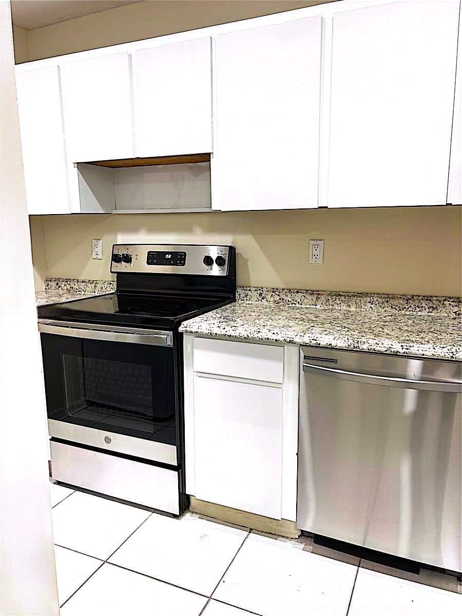 LAKEWOOD VILLAGE - Residential