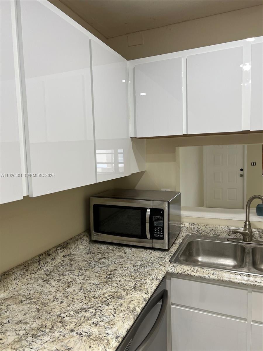 LAKEWOOD VILLAGE - Residential