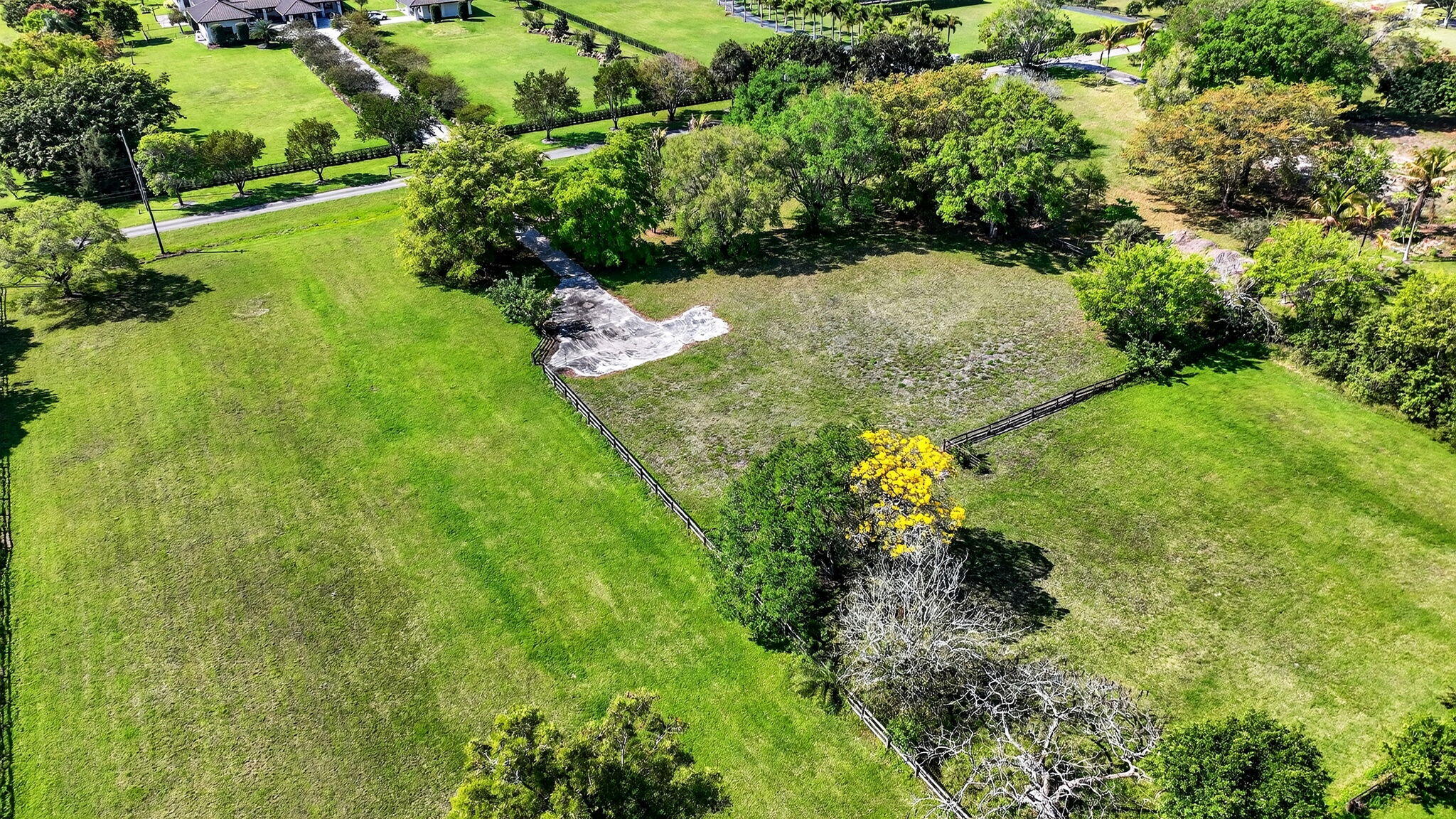 PALM BEACH FARMS CO 3 - Land