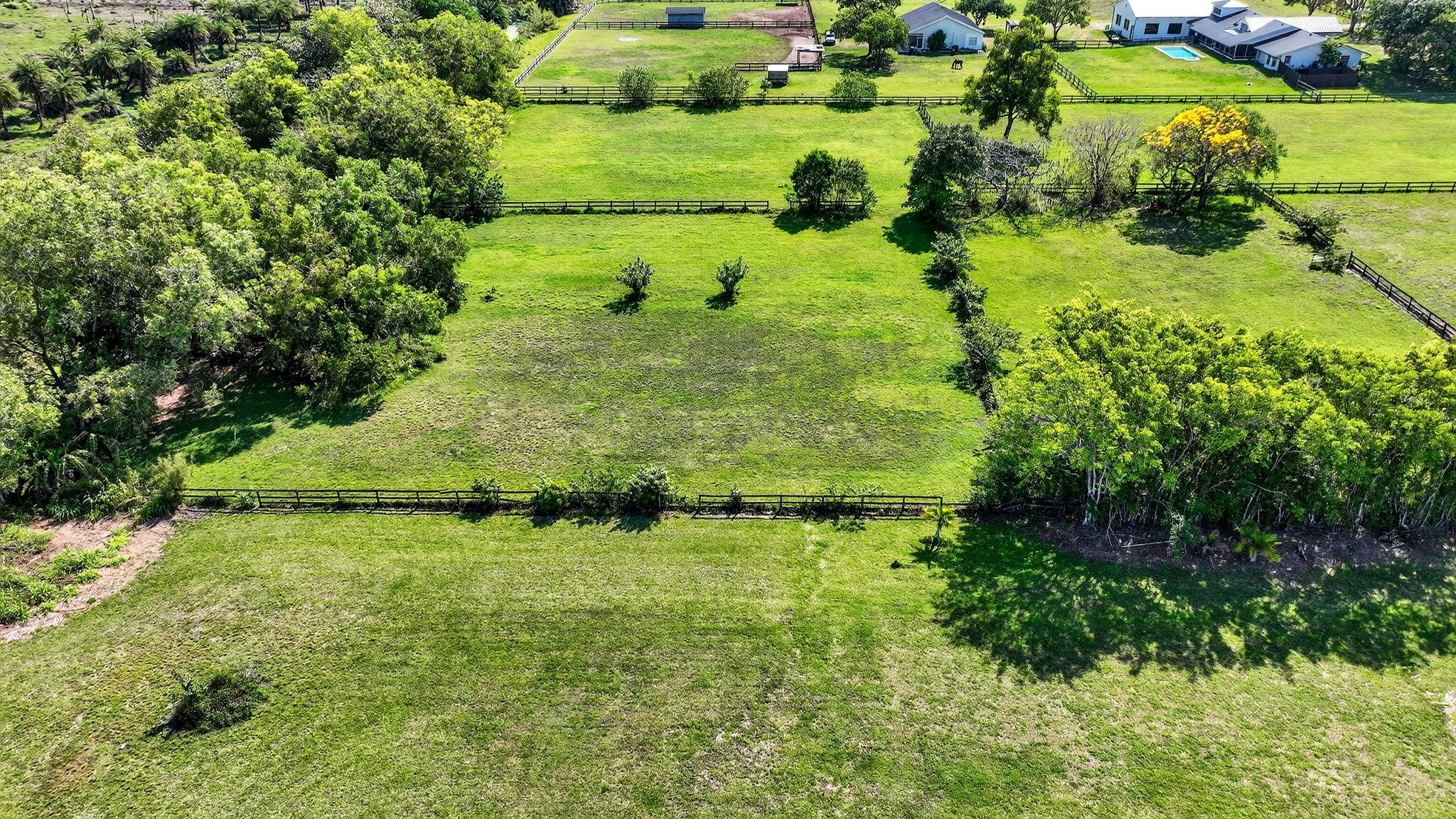 PALM BEACH FARMS CO 3 - Land