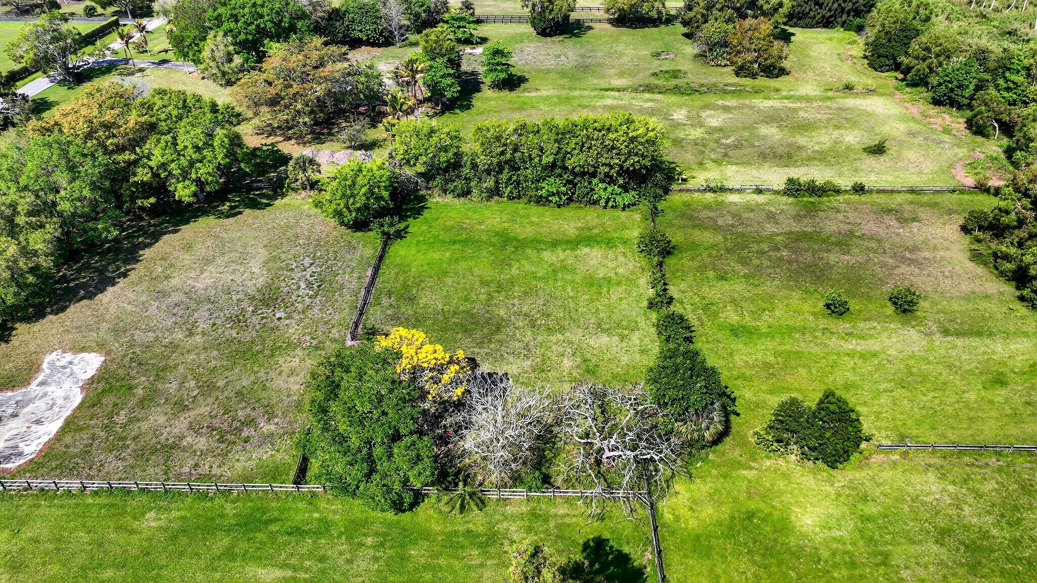 PALM BEACH FARMS CO 3 - Land