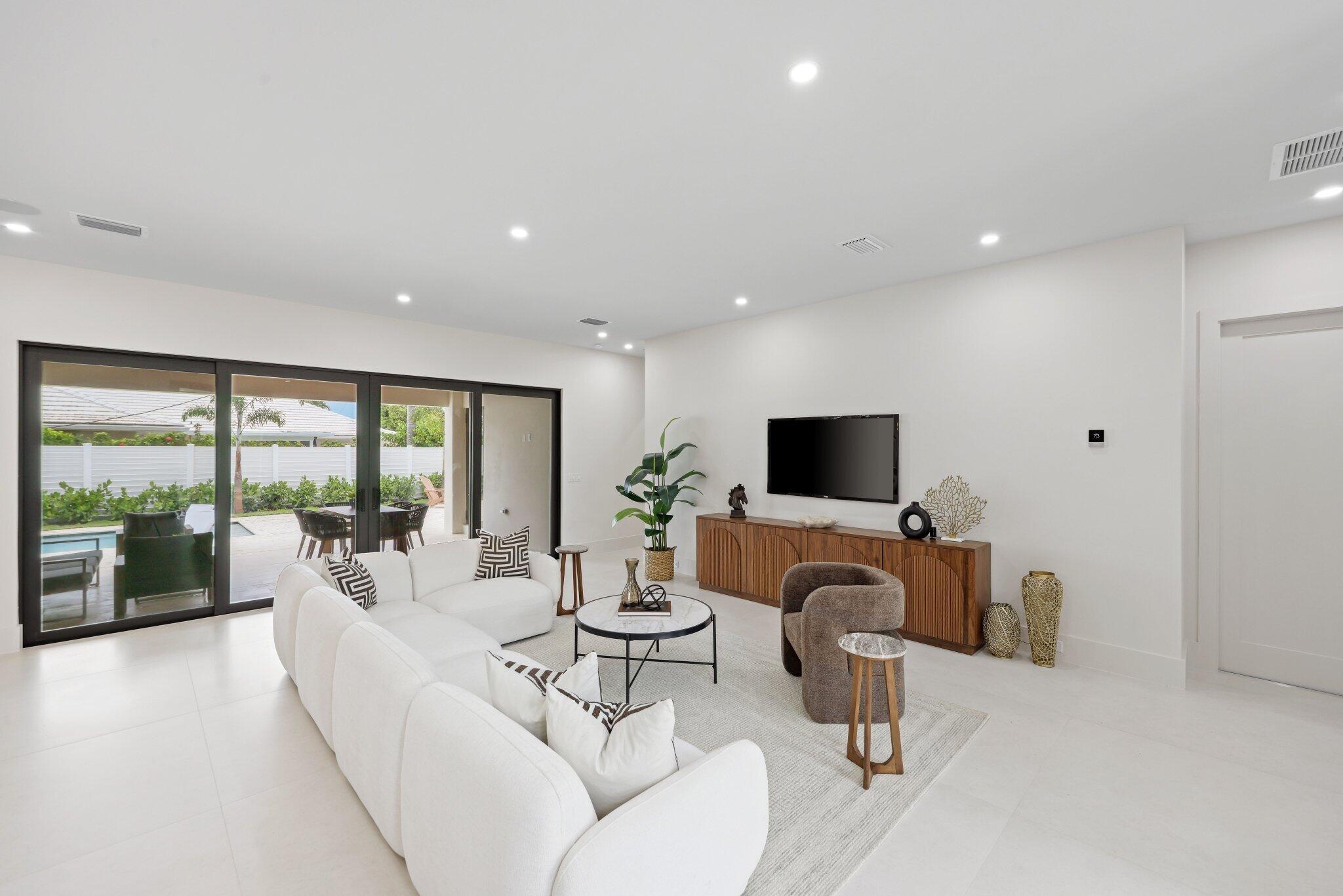 PALM BEACH ISLES 2 - Residential