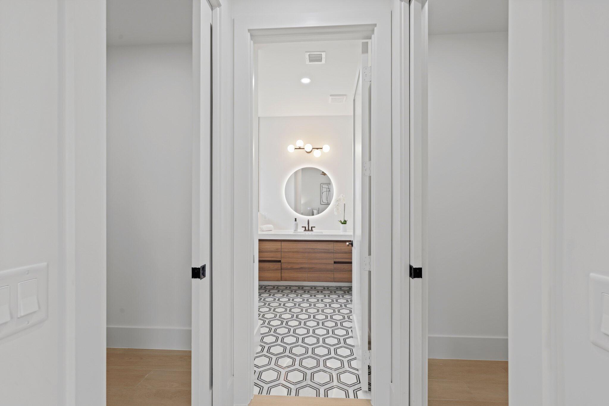 PALM BEACH ISLES 2 - Residential